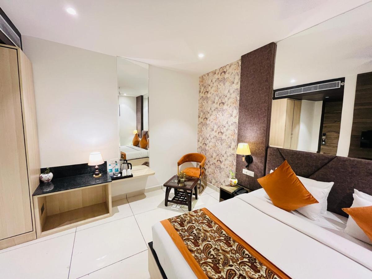 Hotel The Savode - Just 2 Mins From Golden Temple Amritsar Luaran gambar