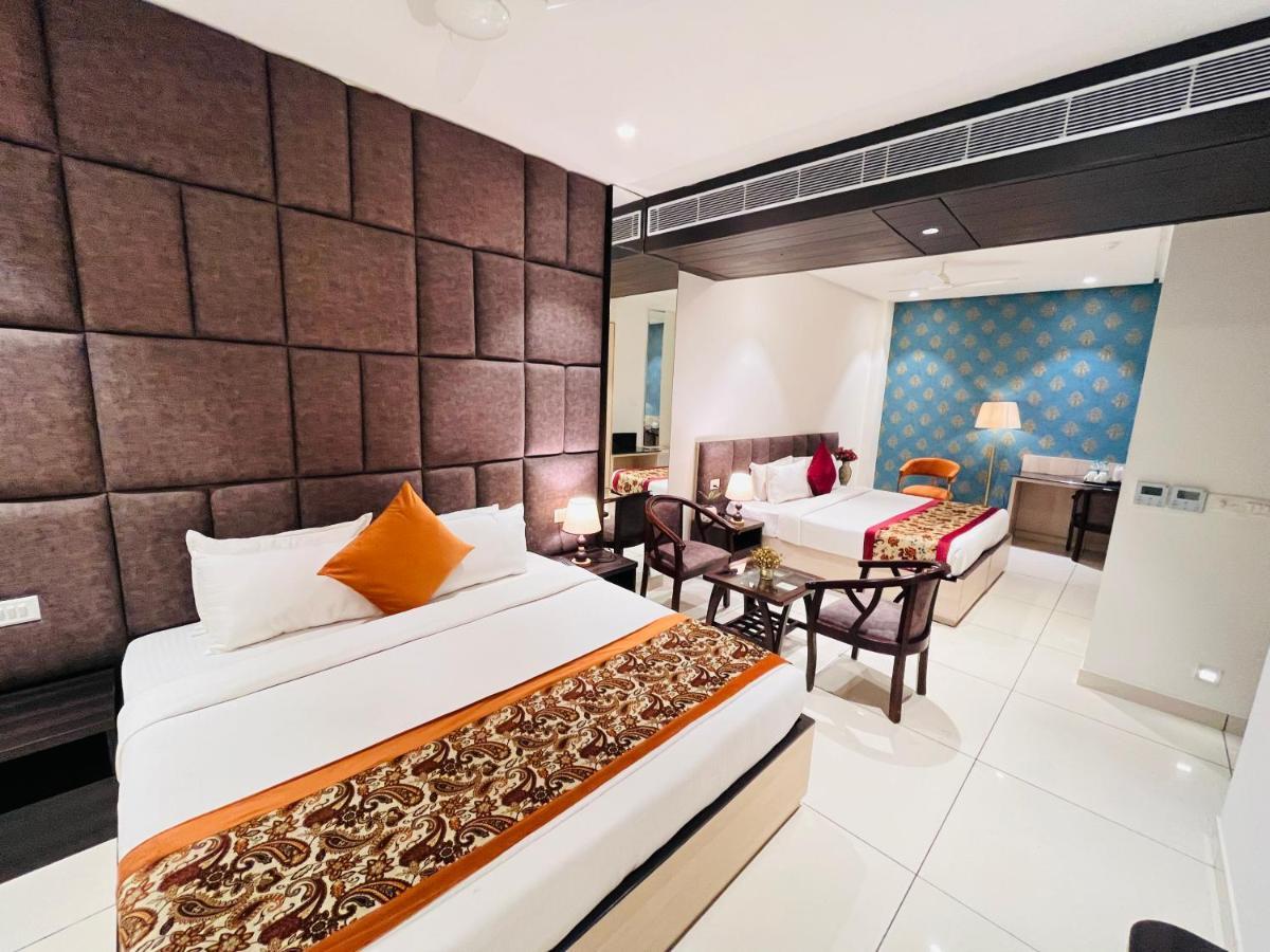 Hotel The Savode - Just 2 Mins From Golden Temple Amritsar Luaran gambar
